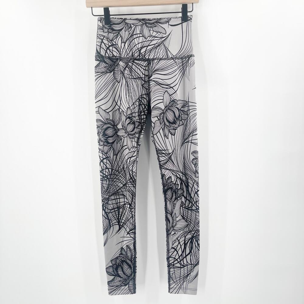 BEYOND YOGA Leggings Small Abstract Floral Gray  High Waist Flip It & Reverse It